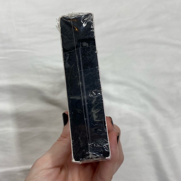 Vintage 1994 Thumbelina Sealed VHS Compatible with TV Teddy - Picture 2 of 7